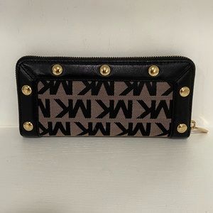 Michael Kors black and brown wallet